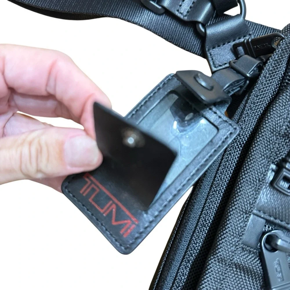 Tumi Alpha 3 Pocket Bag Small Black Ballistic Nylon‎ Crossbody 117345-1041